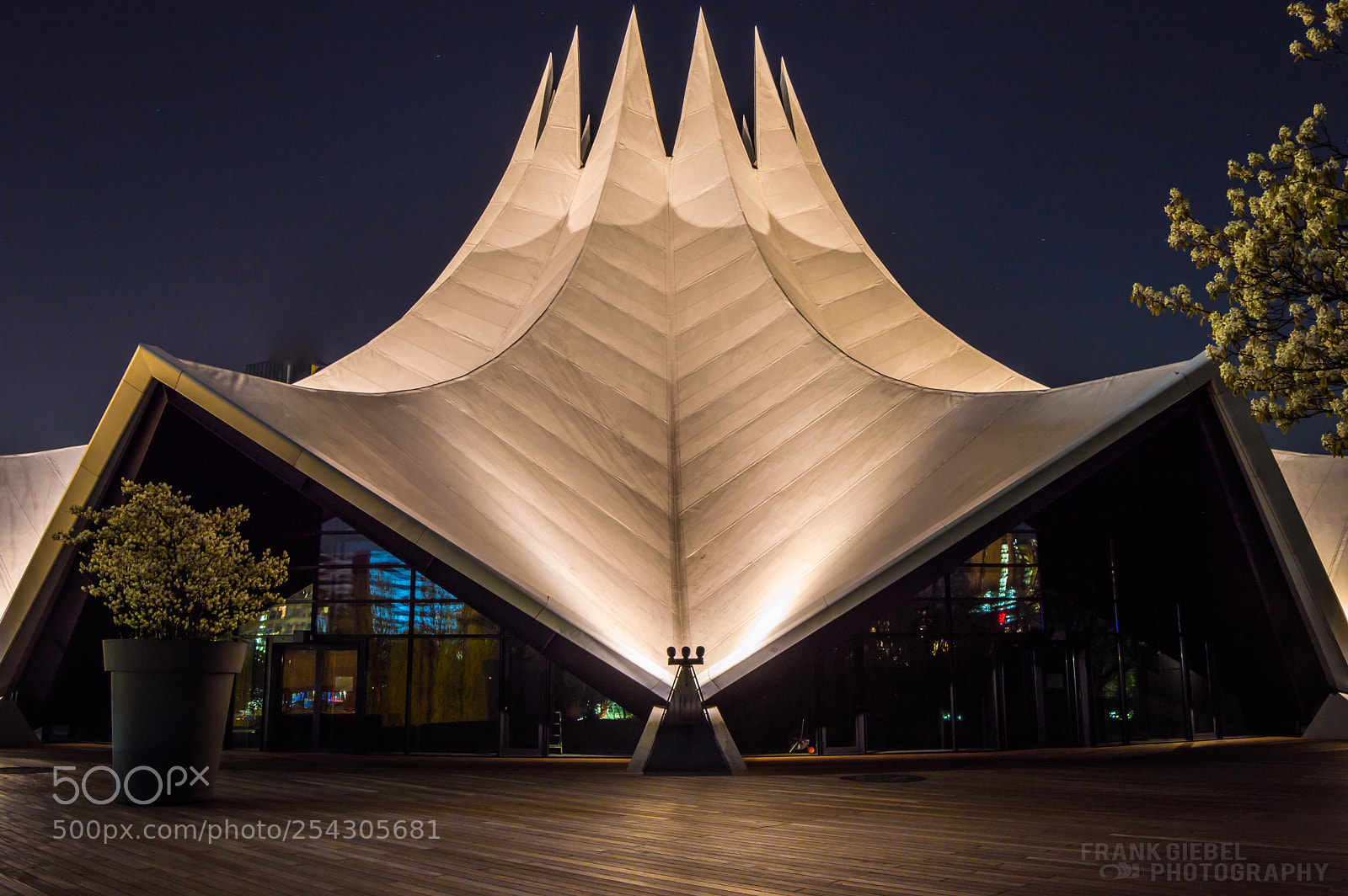 Nikon D3200 sample photo. Tempodrom berlin photography