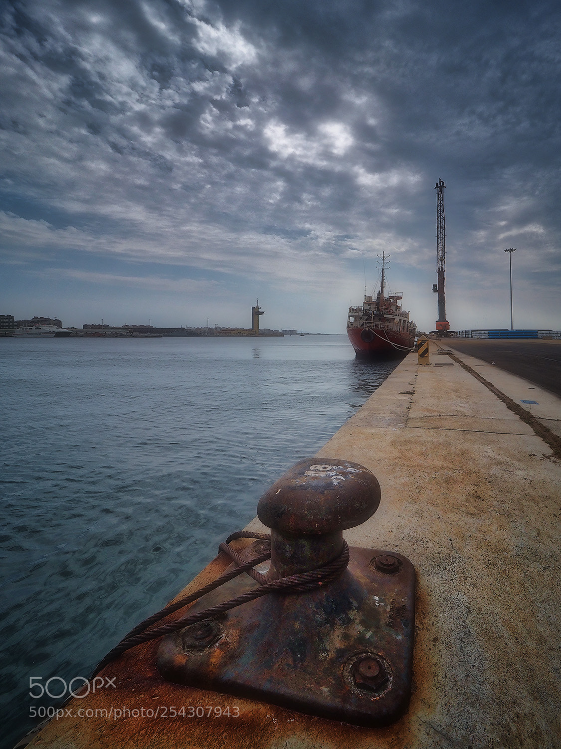 Olympus OM-D E-M5 II sample photo. Muelle photography