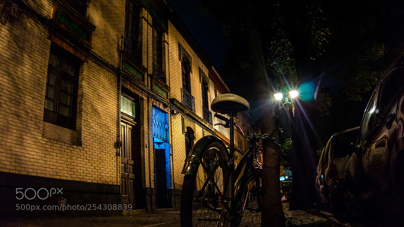 Sony Alpha a3500 sample photo. Noches en la ciudad photography
