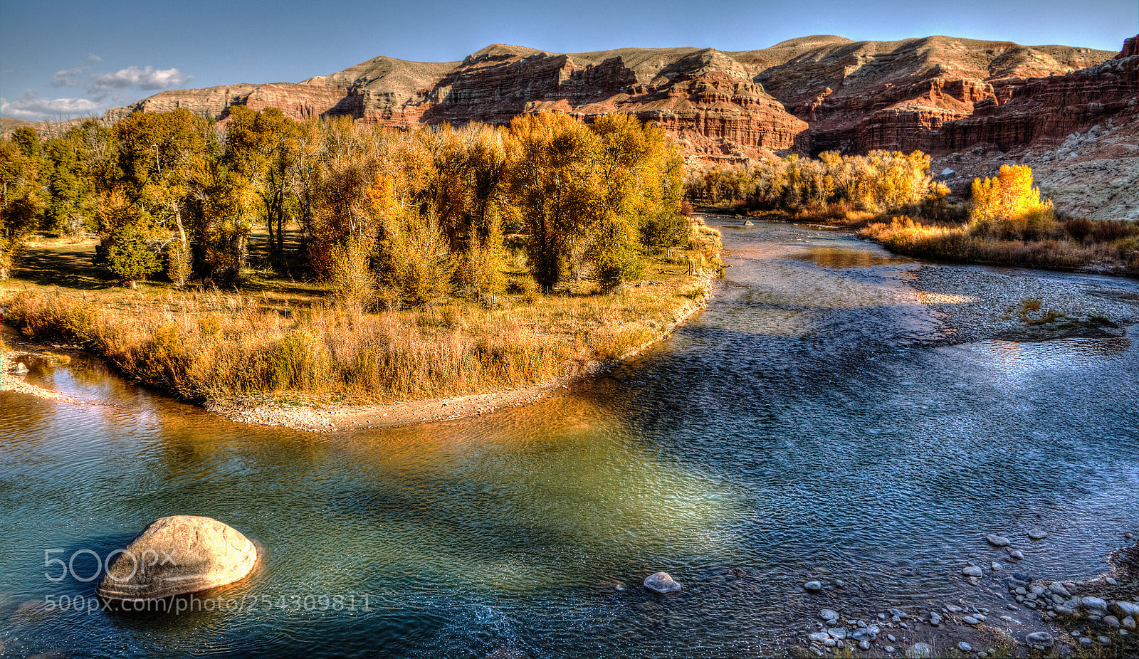 Canon EOS 5D Mark II sample photo. Overlooking a bend in photography