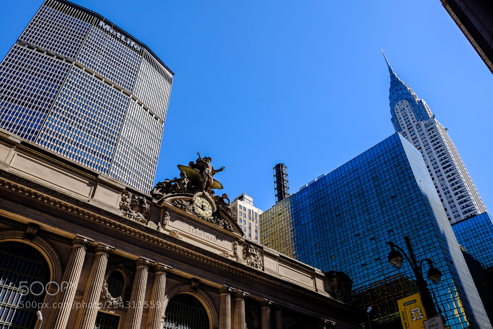 Fujifilm X-T1 sample photo. Gran central station photography