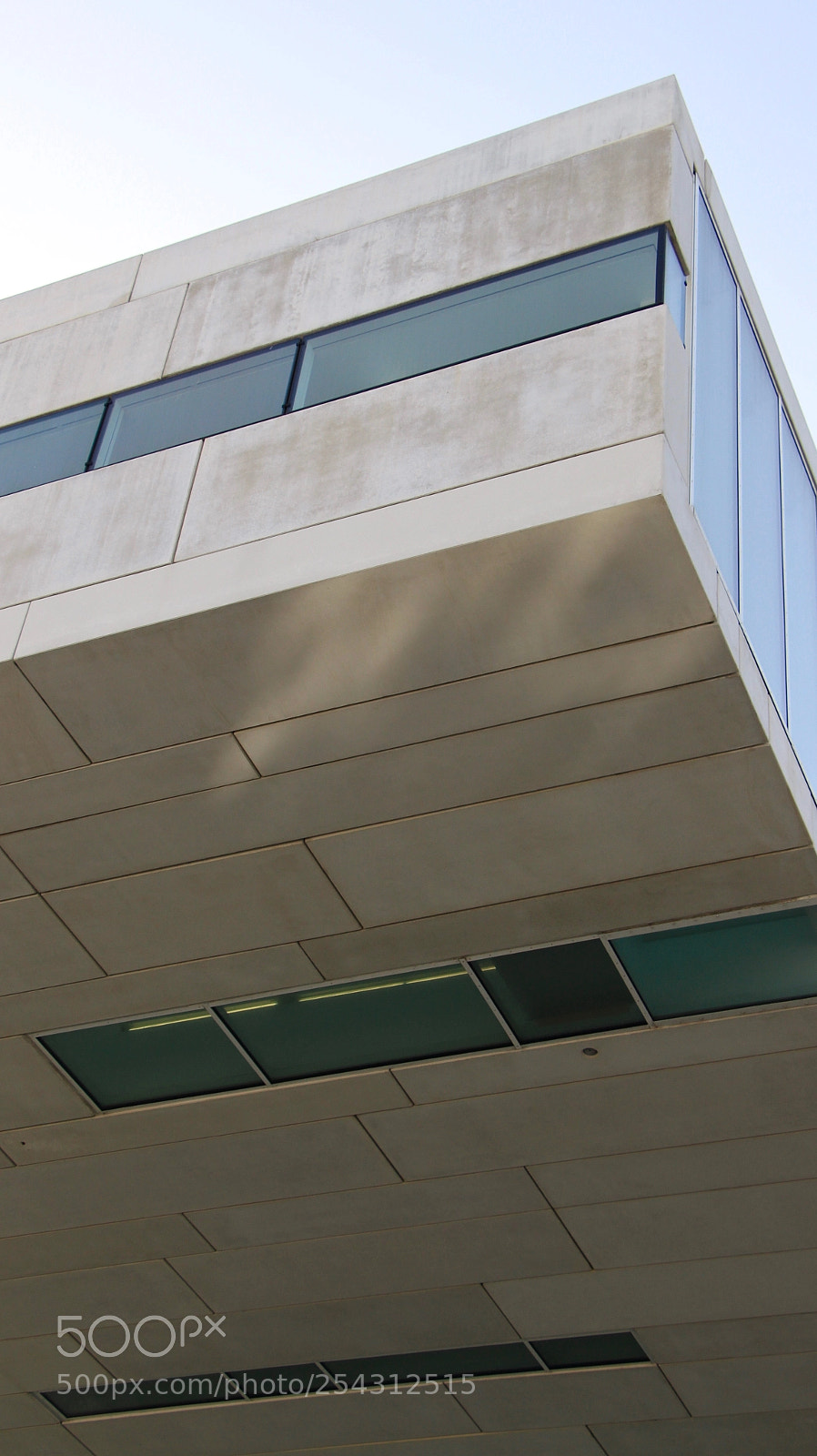 Canon EOS 700D (EOS Rebel T5i / EOS Kiss X7i) sample photo. Reflets sur la villa photography