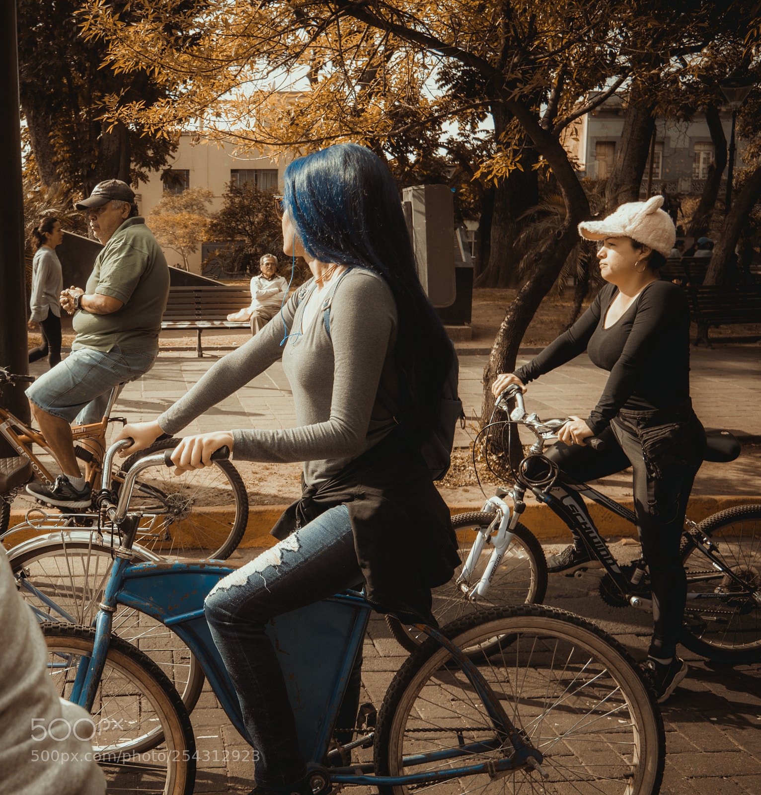 Sony a6000 sample photo. Bicycle day 2 photography