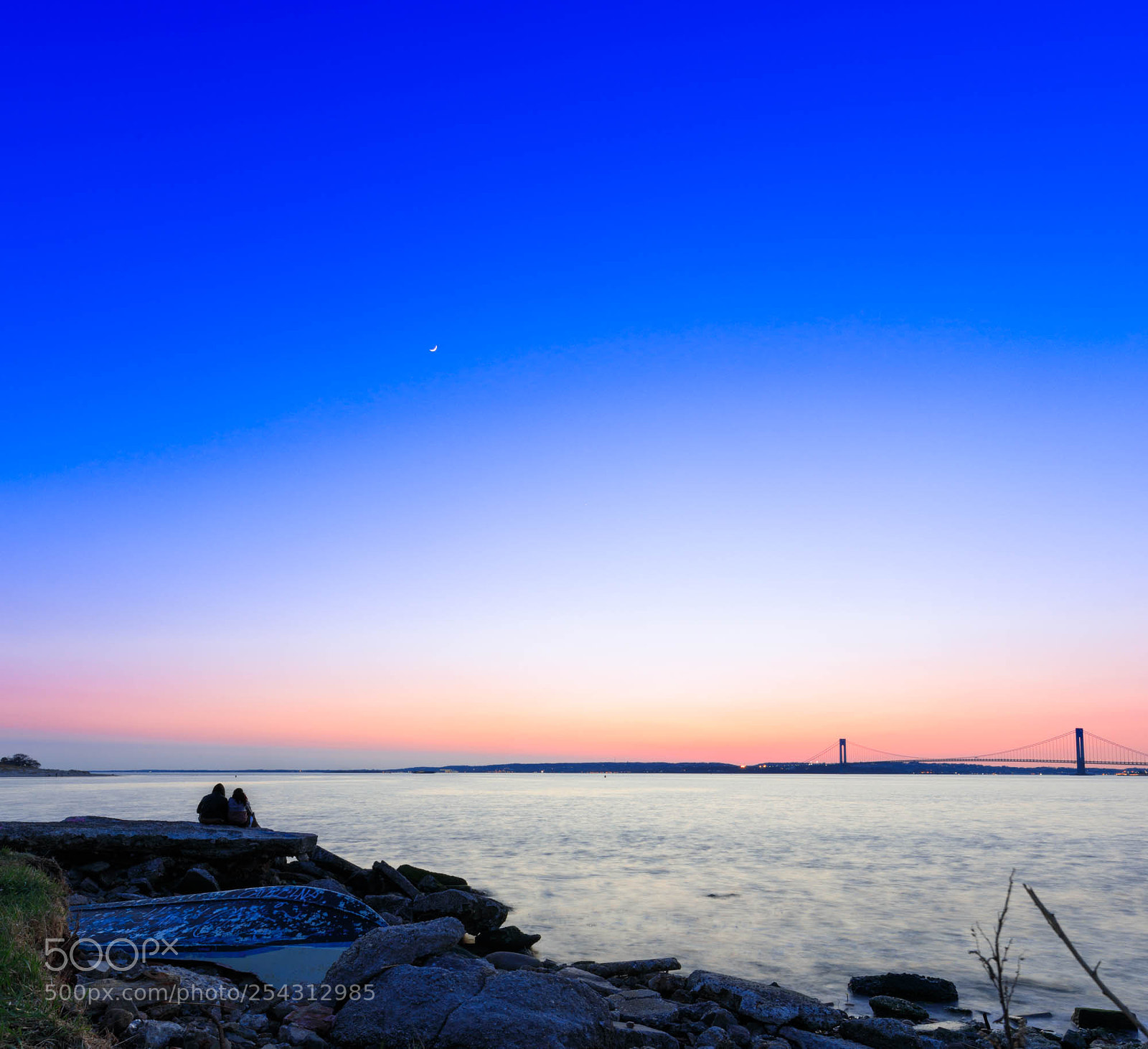 Canon EOS 5D Mark IV sample photo. Romantic moon photography