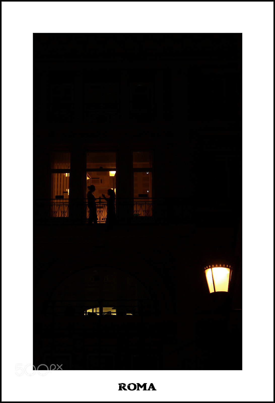 Canon EF-S 18-55mm F3.5-5.6 IS sample photo. Night in roma photography