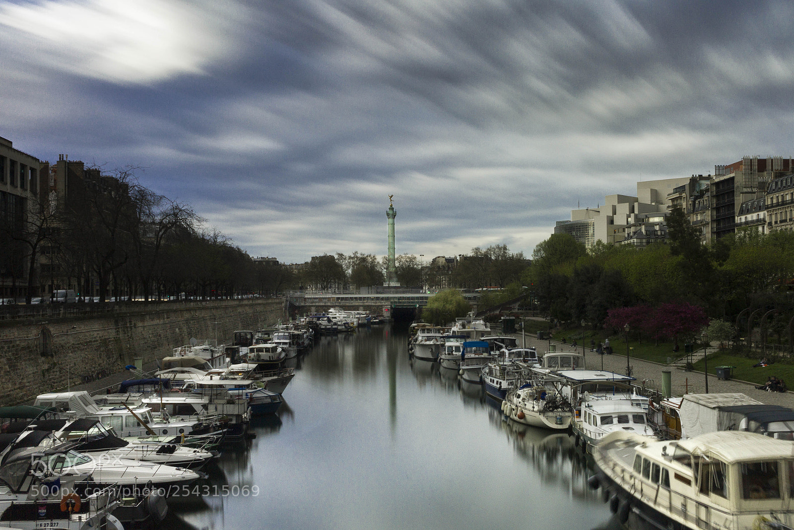 Canon EOS 7D sample photo. Republique photography