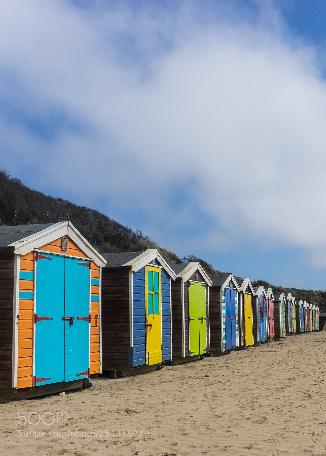 Sony a6000 sample photo. Beach huts photography