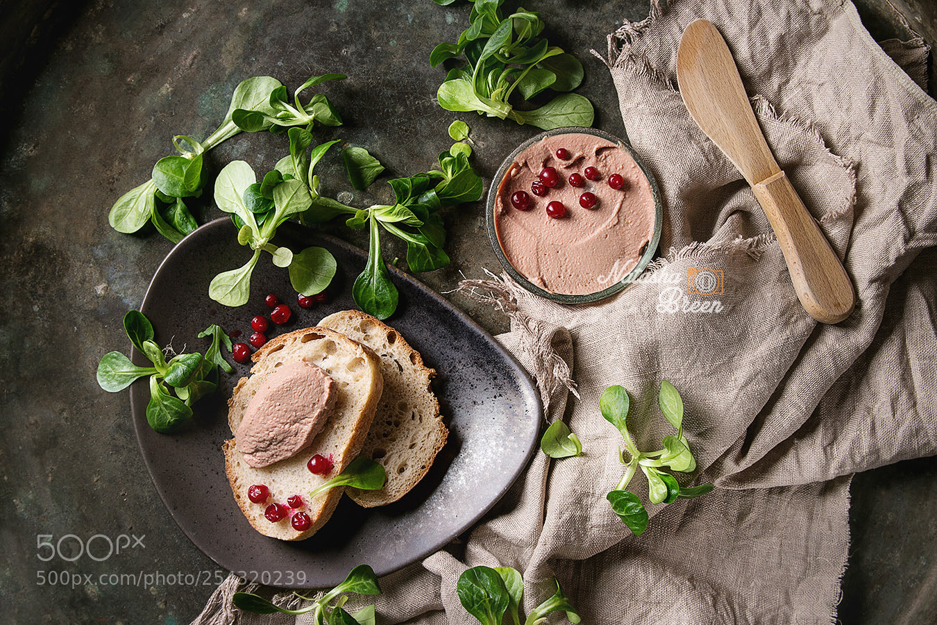 Canon EOS 700D (EOS Rebel T5i / EOS Kiss X7i) sample photo. Liver paste with bread photography