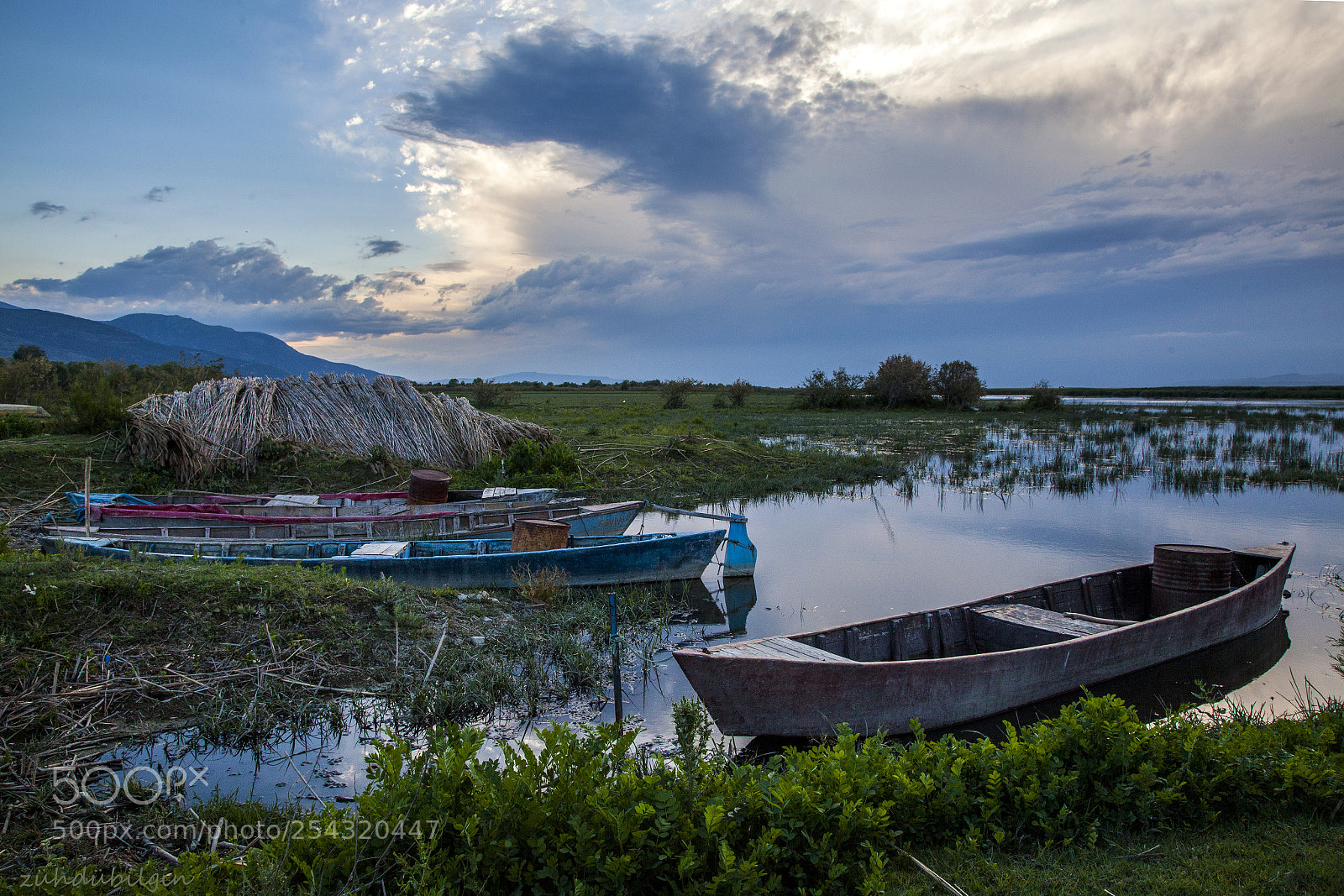 Canon EOS 5D Mark II sample photo. Eber lake photography