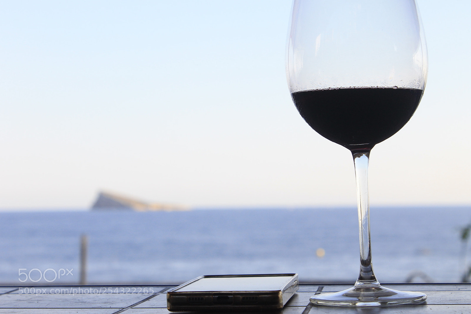 Canon EOS 1100D (EOS Rebel T3 / EOS Kiss X50) sample photo. Red wine glass lined photography