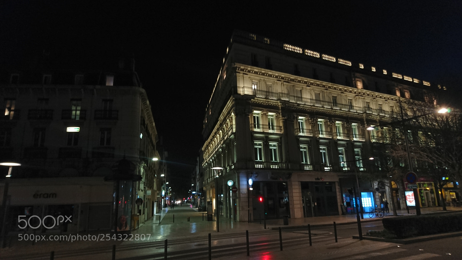 Sony Xperia XZ sample photo. City at night photography