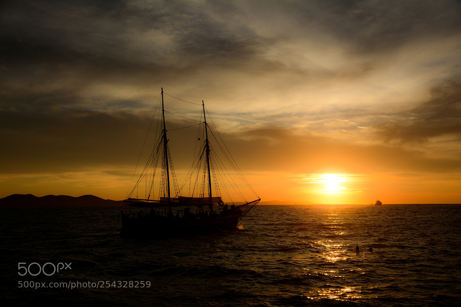 Nikon D7100 sample photo. A ship goes to photography