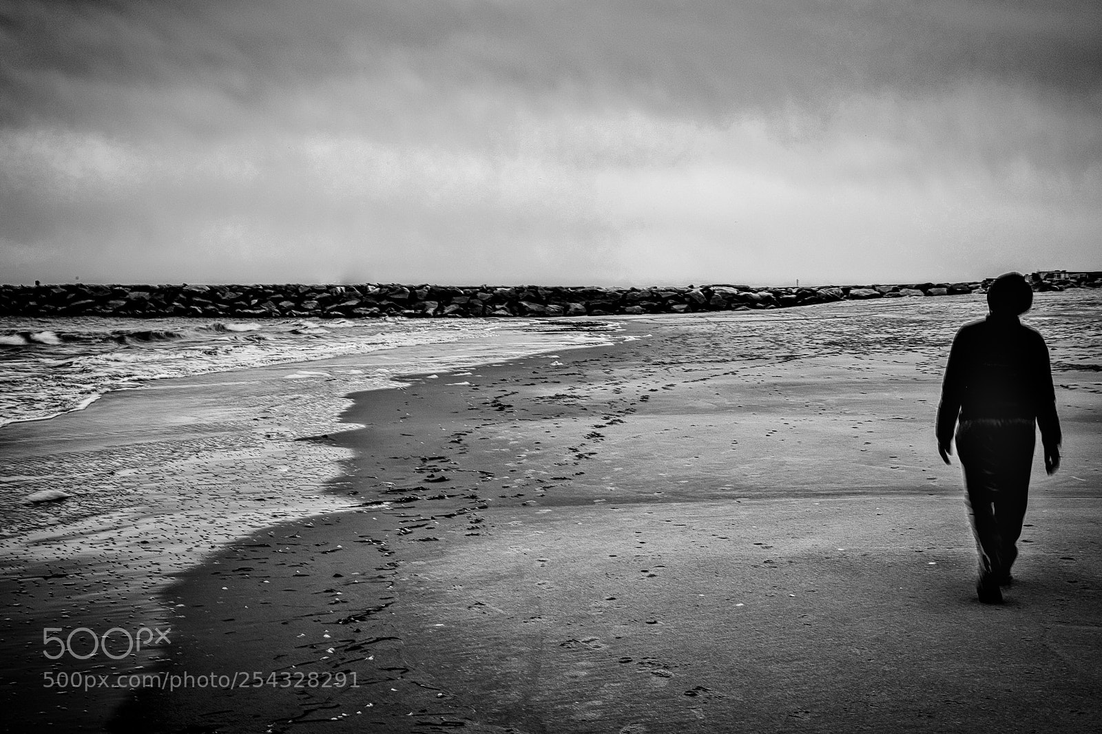 Canon EOS 5D Mark IV sample photo. The lonely walk photography
