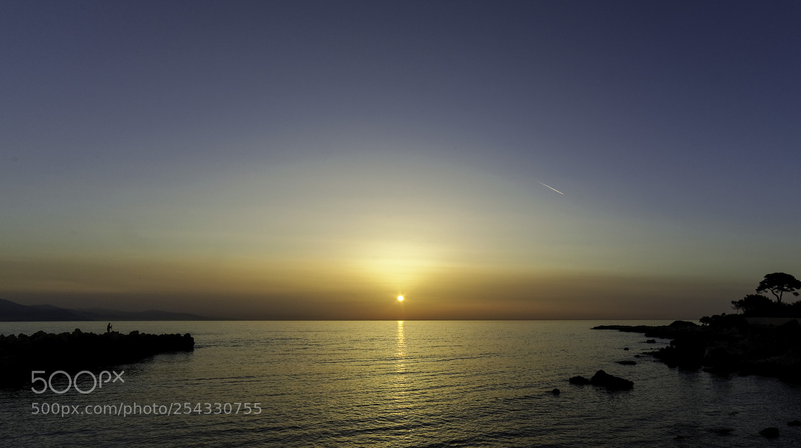 Nikon D5100 sample photo. Sunrise garoupe beach photography
