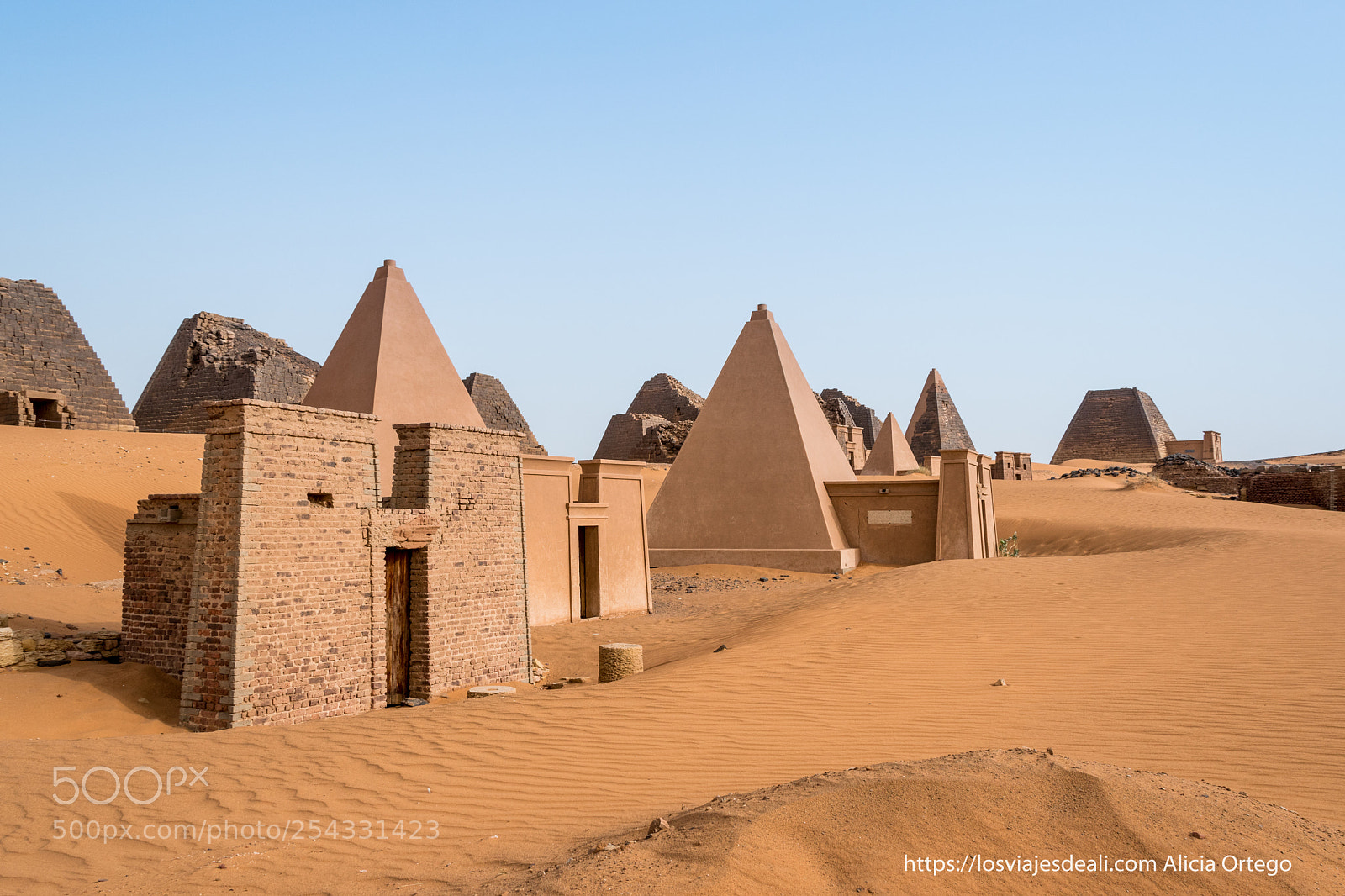 Nikon D5500 sample photo. Meroe tombs photography