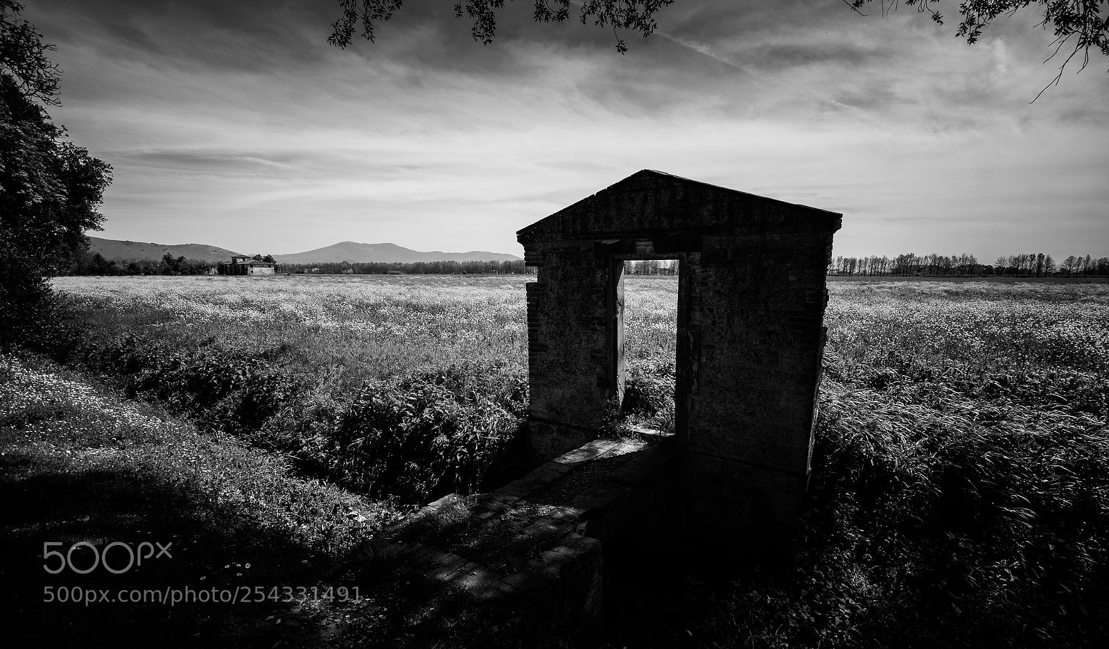 Pentax K-3 sample photo. The dramatic portal photography