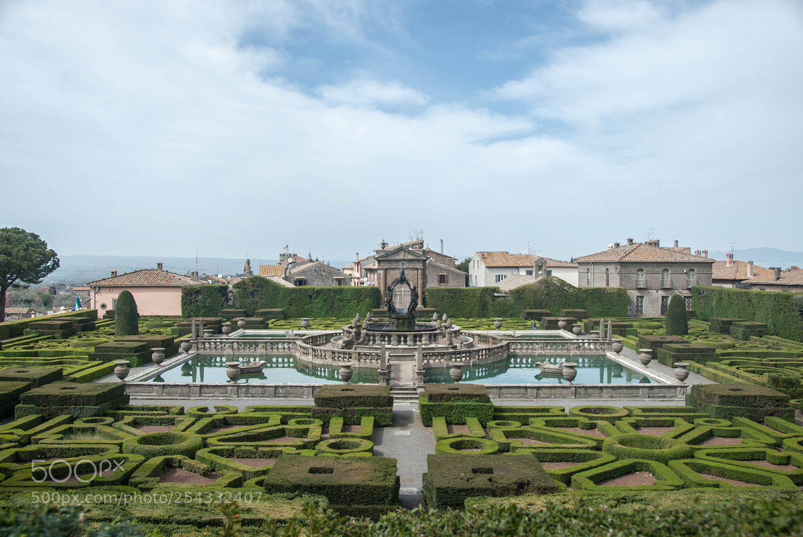Nikon D60 sample photo. Villa lante gardens photography