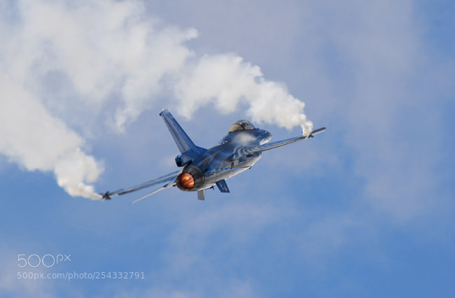 Nikon D200 sample photo. F-16 fighting falcon photography