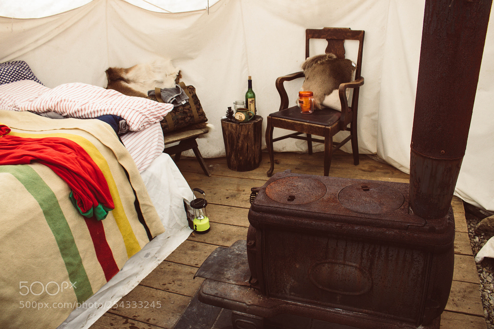 Canon EOS 750D (EOS Rebel T6i / EOS Kiss X8i) sample photo. Winter glamping land photography