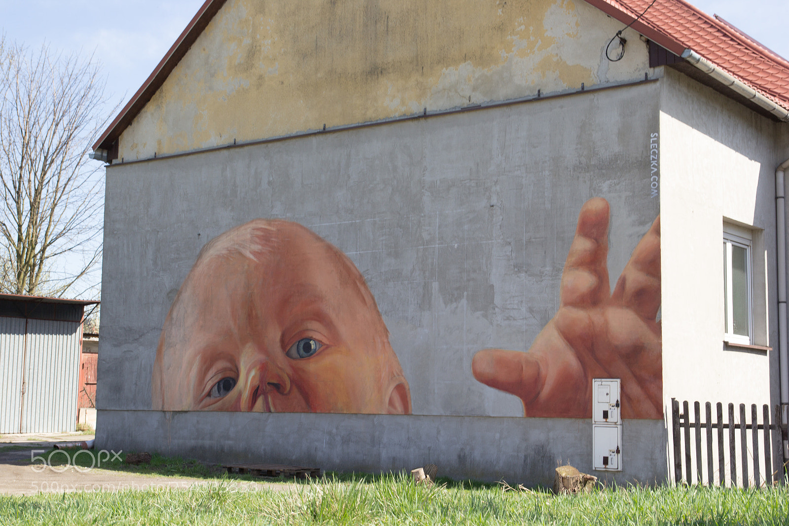 Canon EOS 60D sample photo. Baby street art photography
