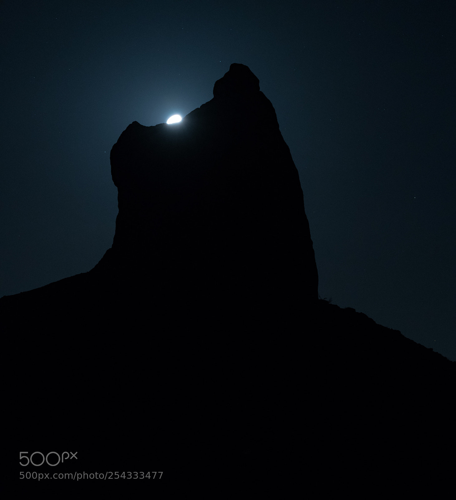 Nikon D850 sample photo. Moonset over the apex photography