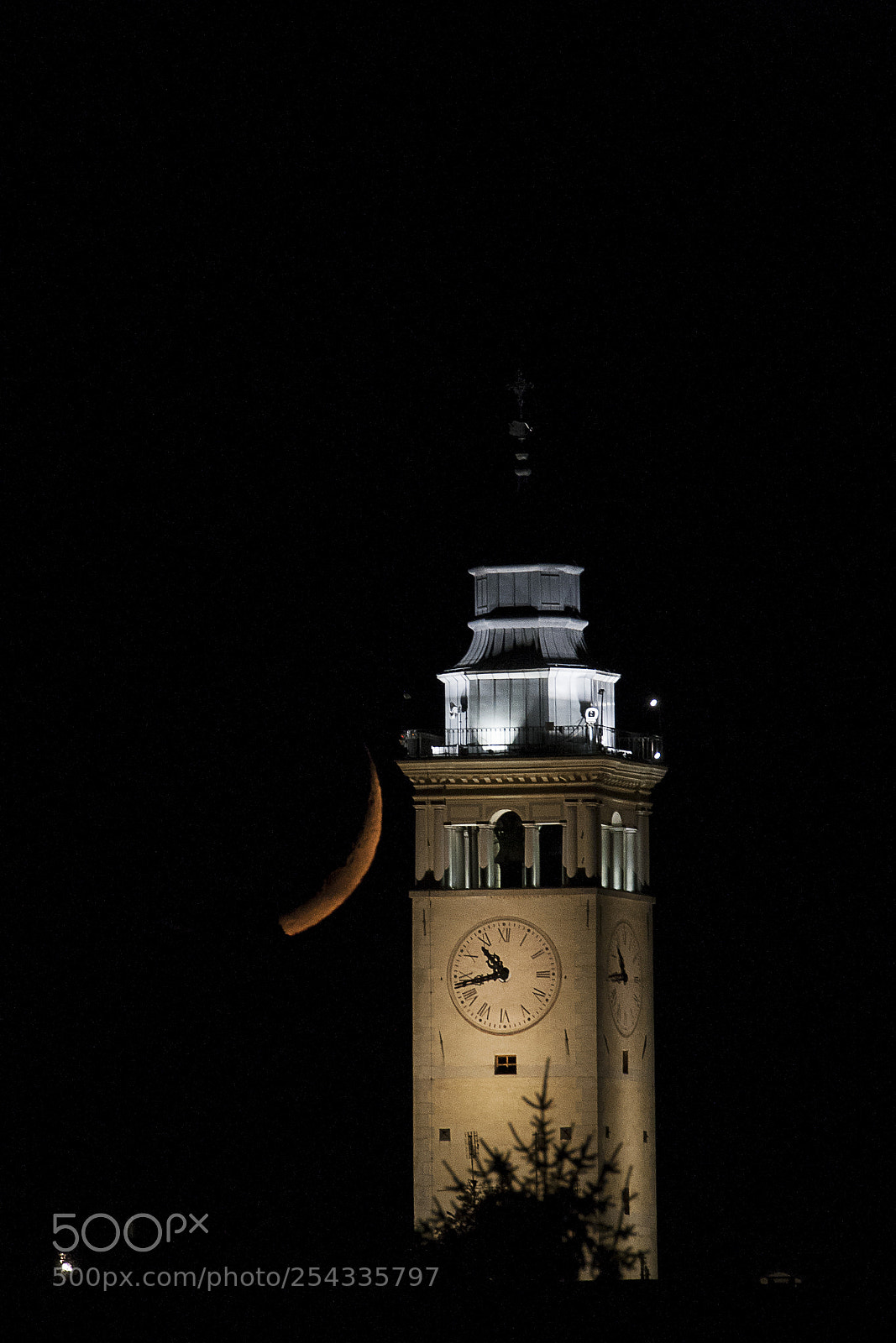 Canon EOS-1D Mark III sample photo. The tower and the photography
