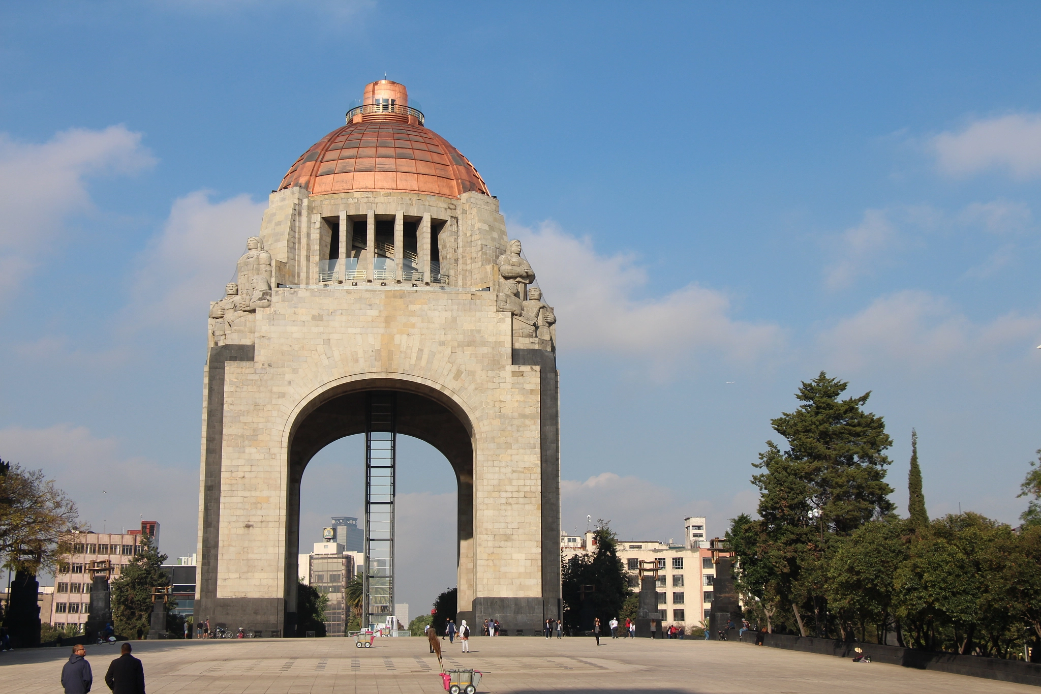 Canon EOS 650D (EOS Rebel T4i / EOS Kiss X6i) sample photo. Plaza de la revolución photography