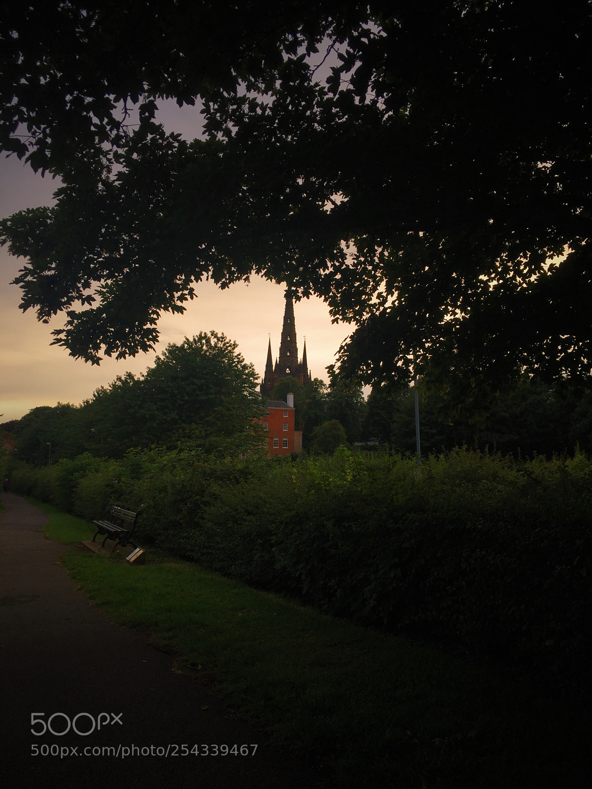 Apple iPhone SE sample photo. Lichfield cathedral  photography