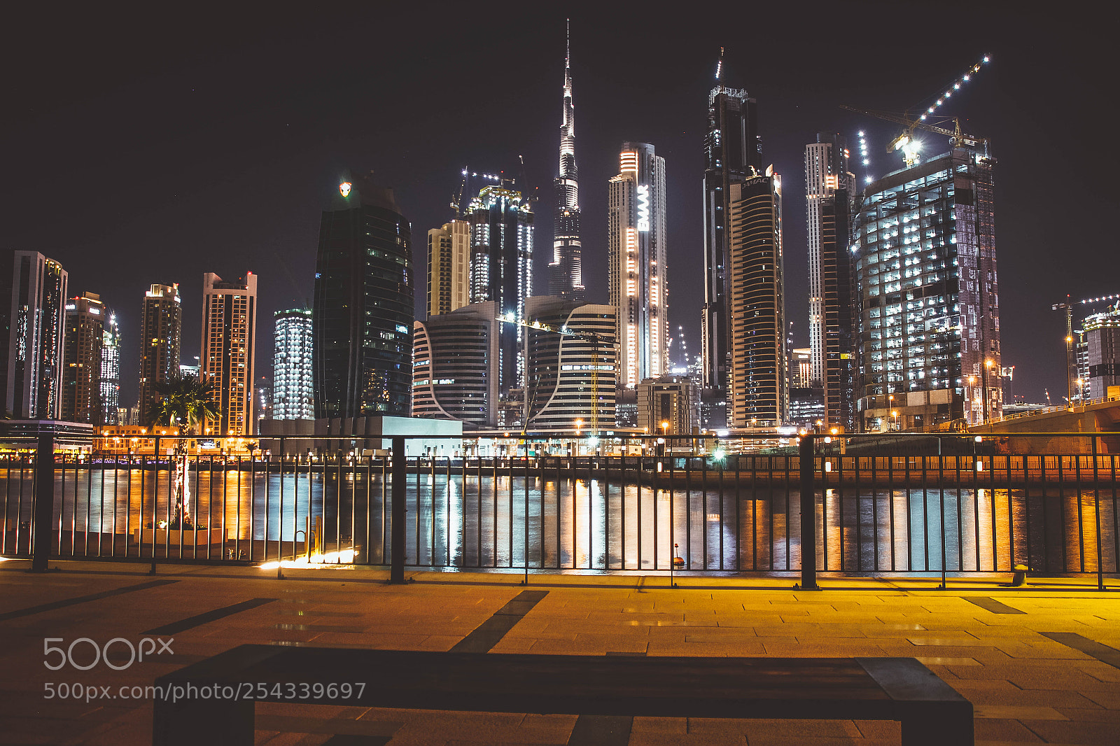 Canon EOS 550D (EOS Rebel T2i / EOS Kiss X4) sample photo. Dubai city of life photography