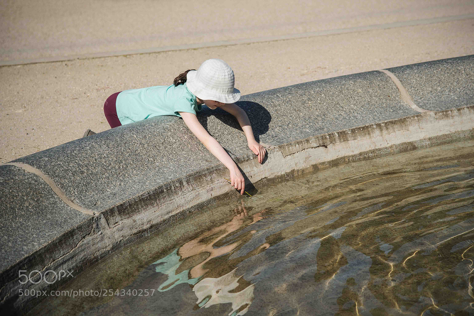Nikon D610 sample photo. Girl at the fountain photography