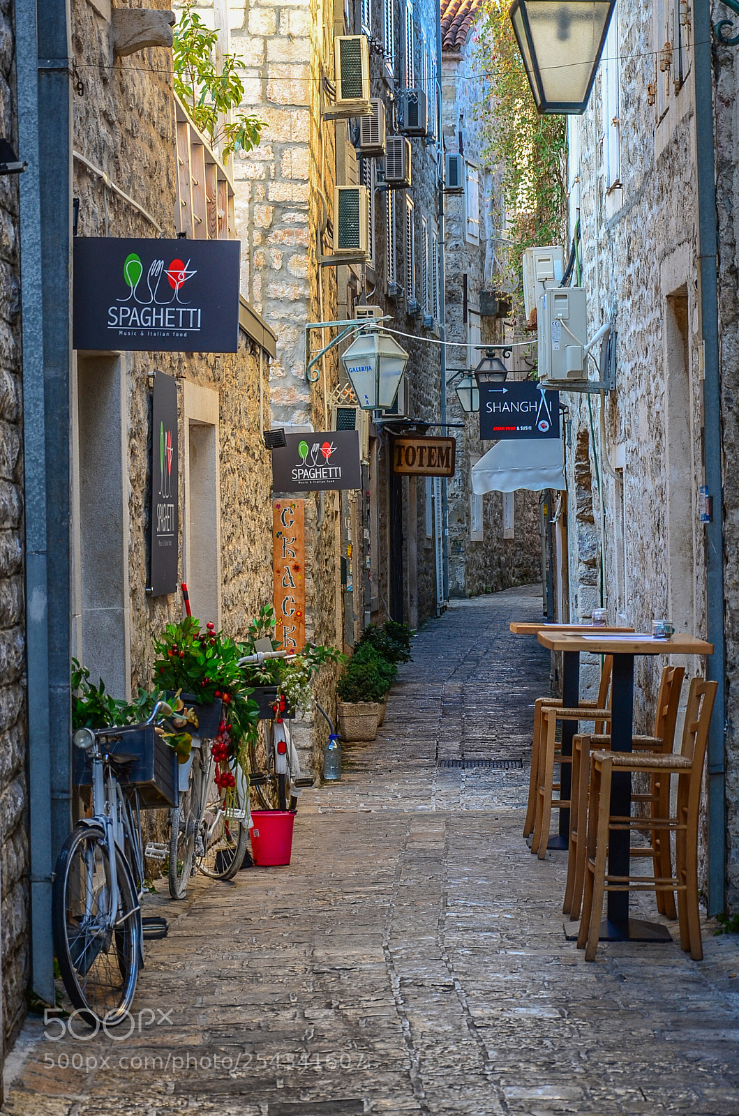 Nikon D7000 sample photo. Beautiful street photography