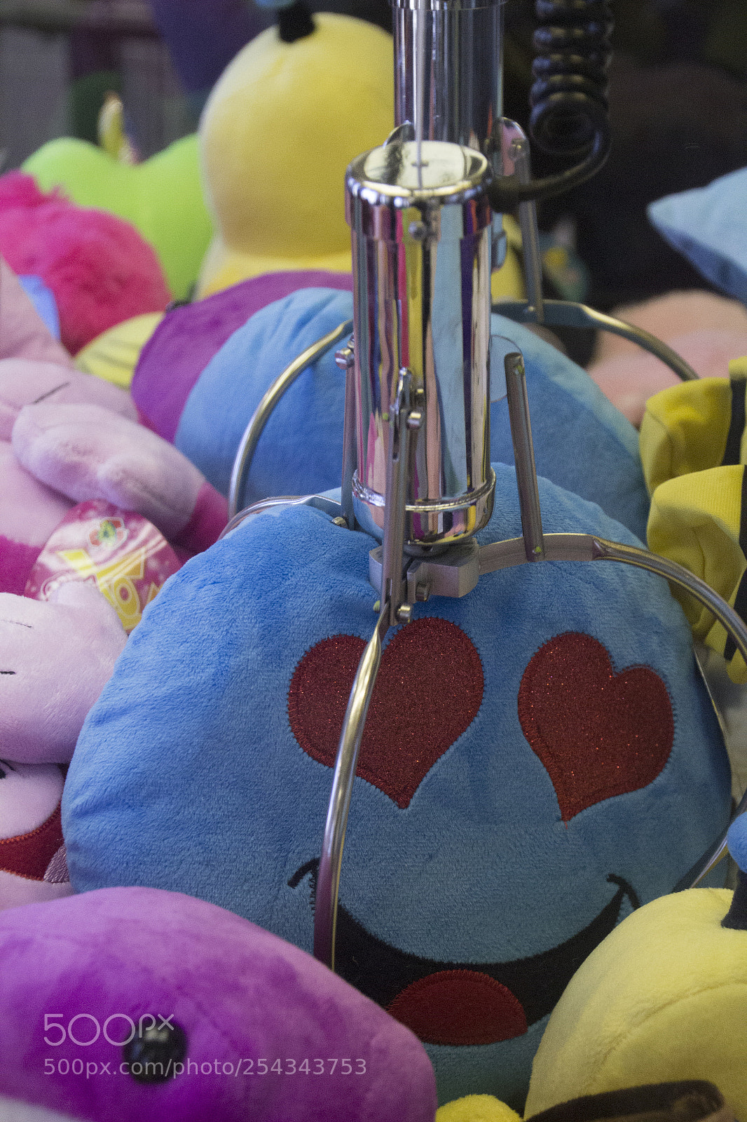 Canon EOS 1200D (EOS Rebel T5 / EOS Kiss X70 / EOS Hi) sample photo. Failing at grabbing love photography