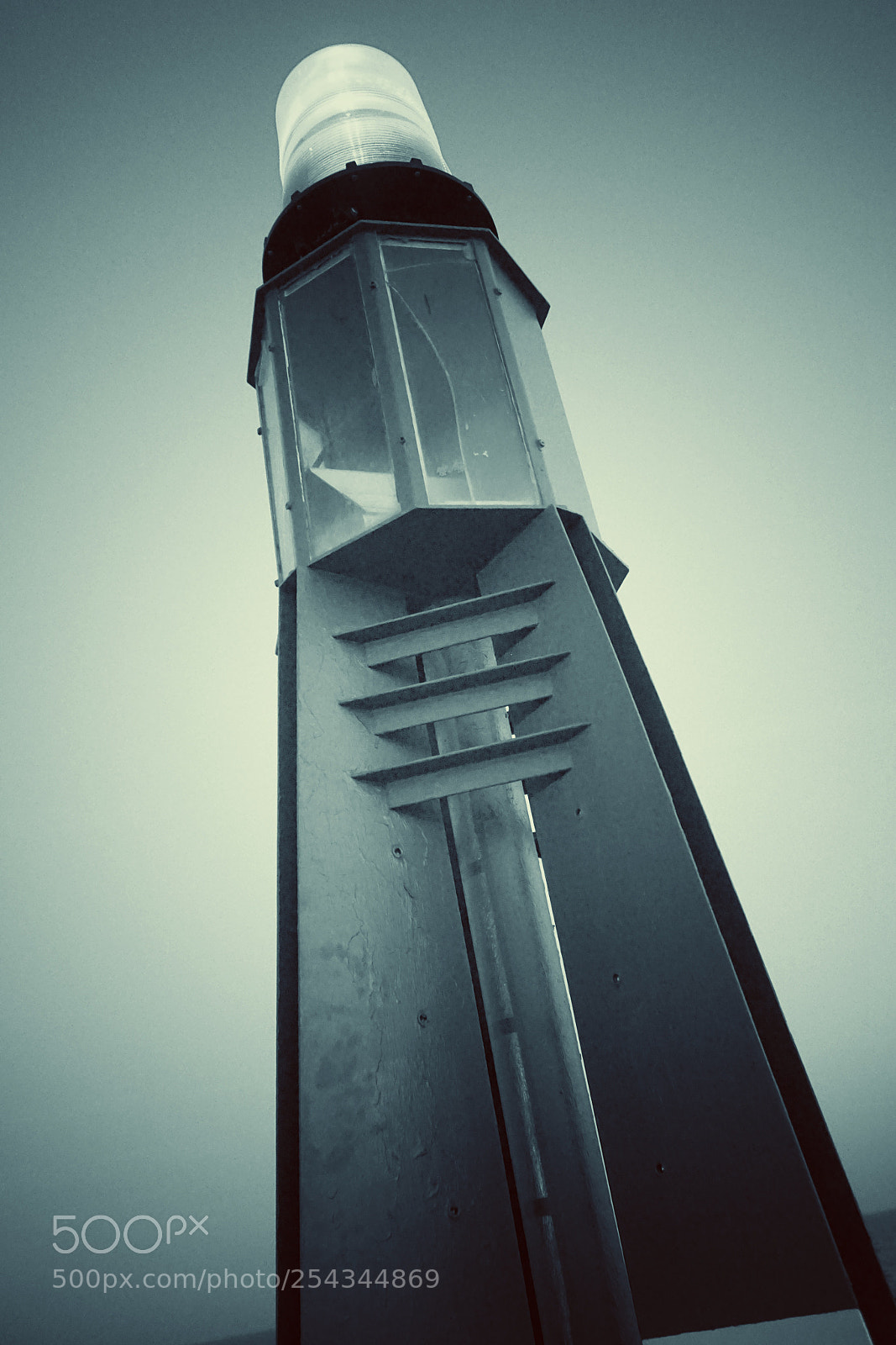 Sony a5100 sample photo. The old lighthouse photography