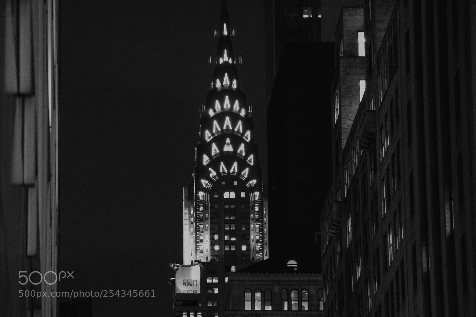 Sony SLT-A77 sample photo. Chrysler building photography