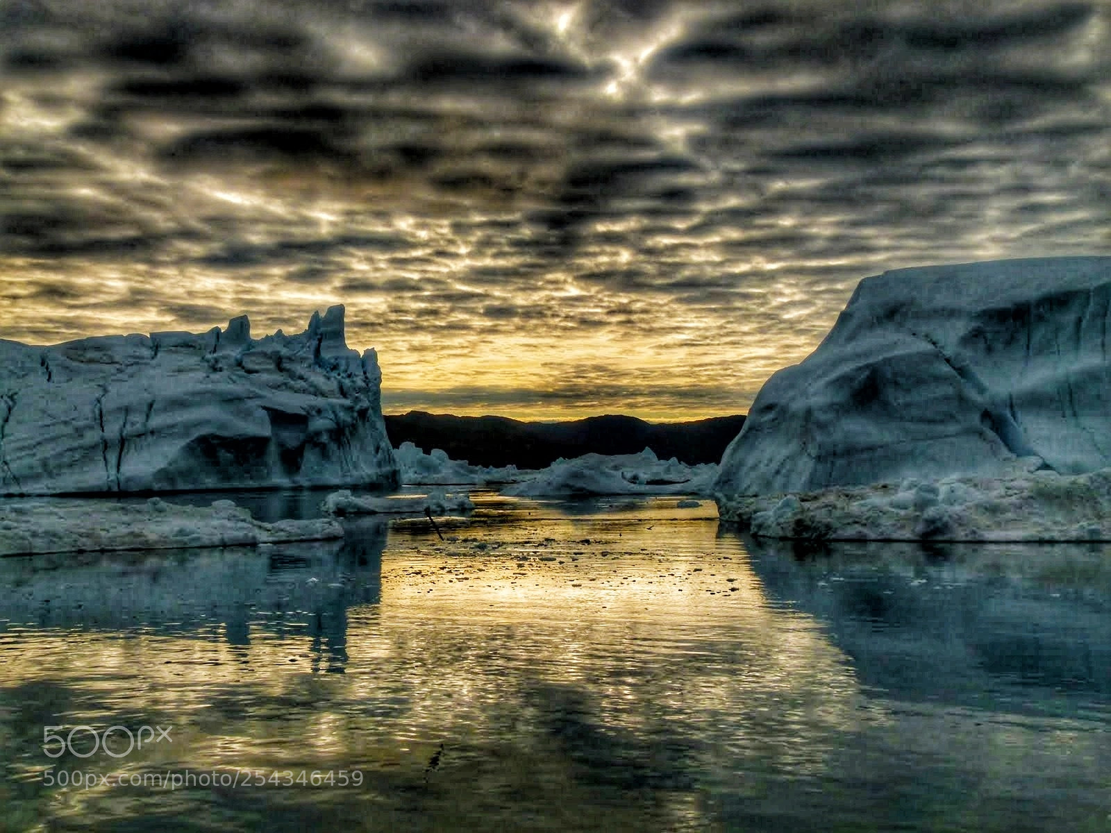 Panasonic Lumix DMC-FZ100 sample photo. Icebergs on sunset  (greenland) photography