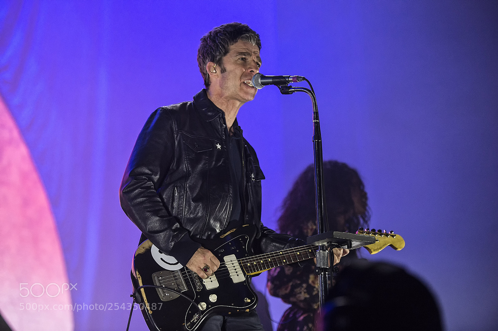 Nikon D4 sample photo. Noel gallagher's high flying photography