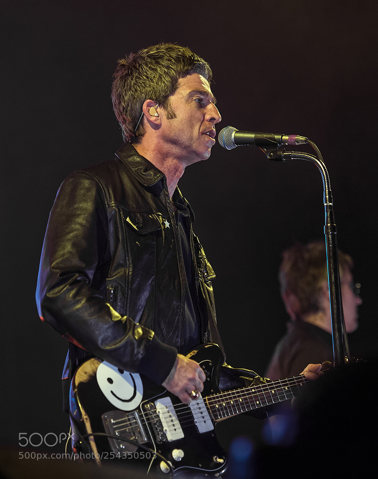Nikon D4 sample photo. Noel gallagher's high flying photography