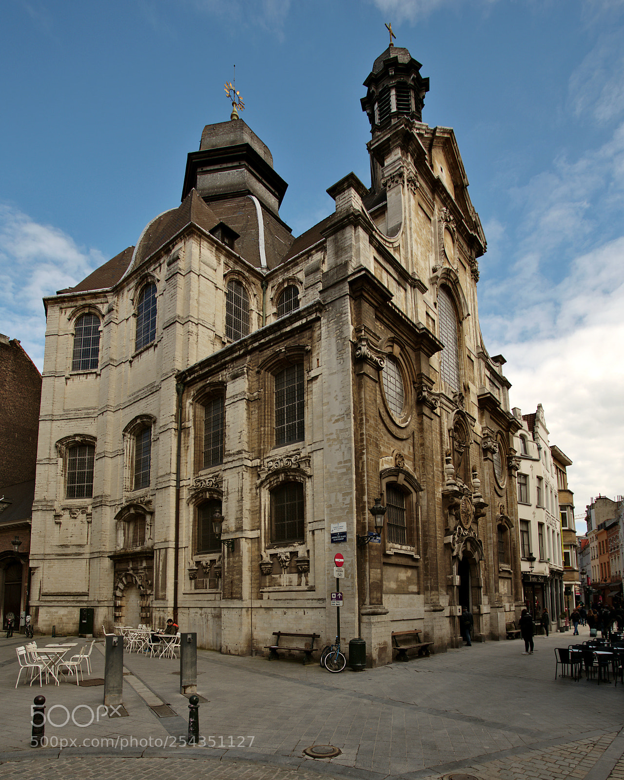 Canon EF 17-40mm F4L USM sample photo. Church of notre dame photography