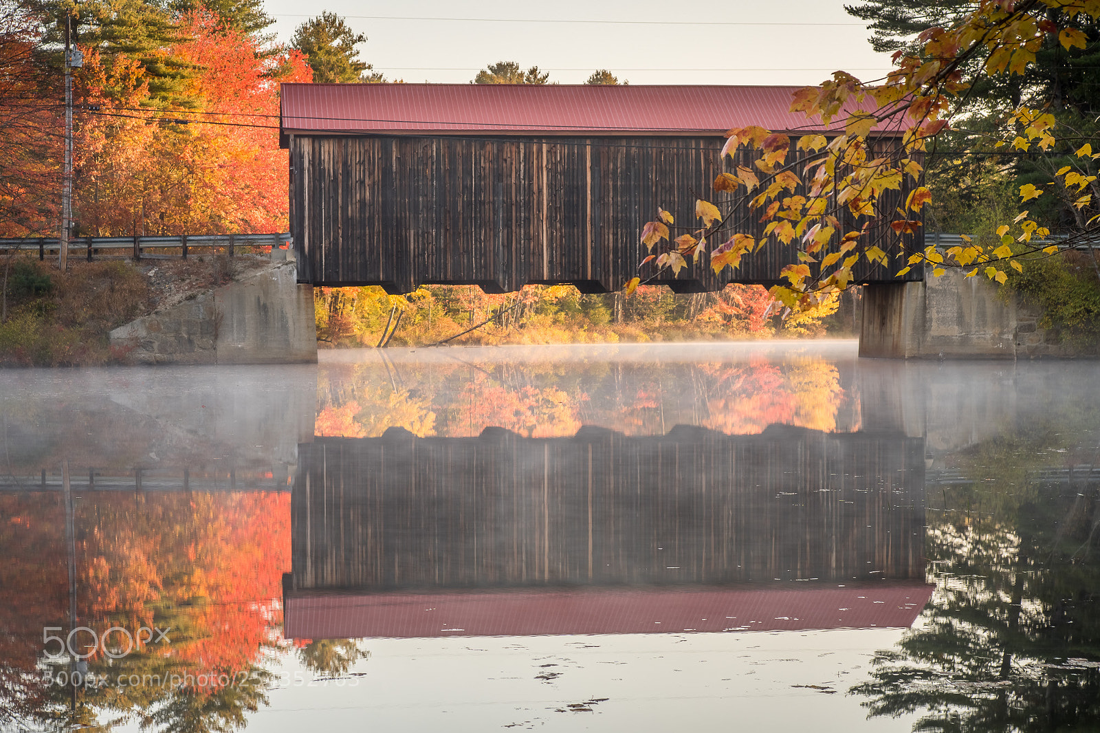 Sony ILCA-77M2 sample photo. New england covered bridge photography