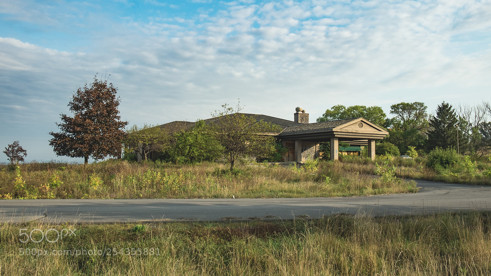Fujifilm X-T1 sample photo. Club house photography
