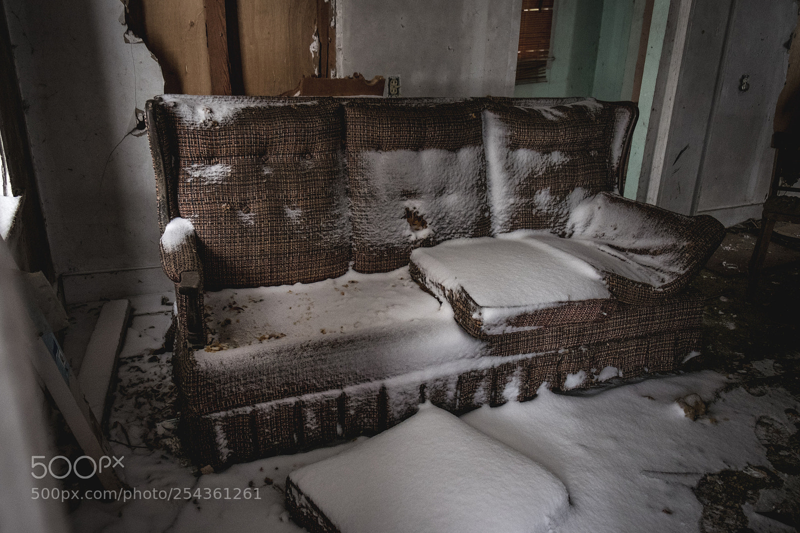 Fujifilm X-T1 sample photo. Take a seat photography
