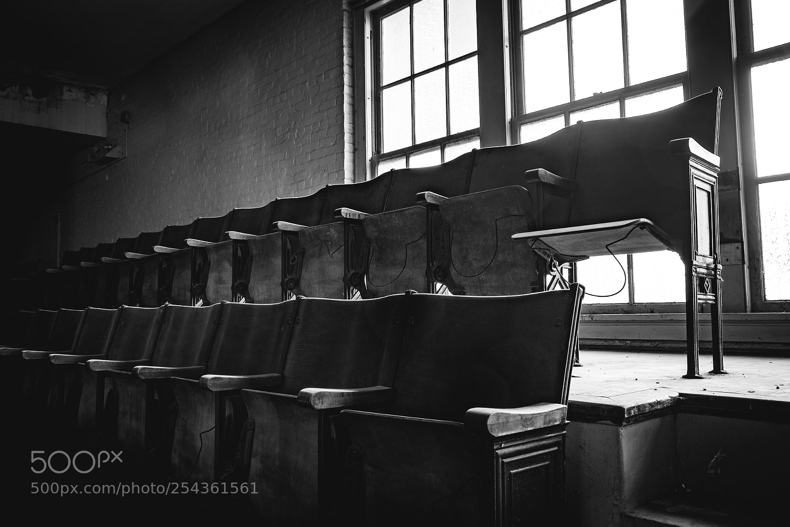 Fujifilm X-T1 sample photo. Seat in bw photography