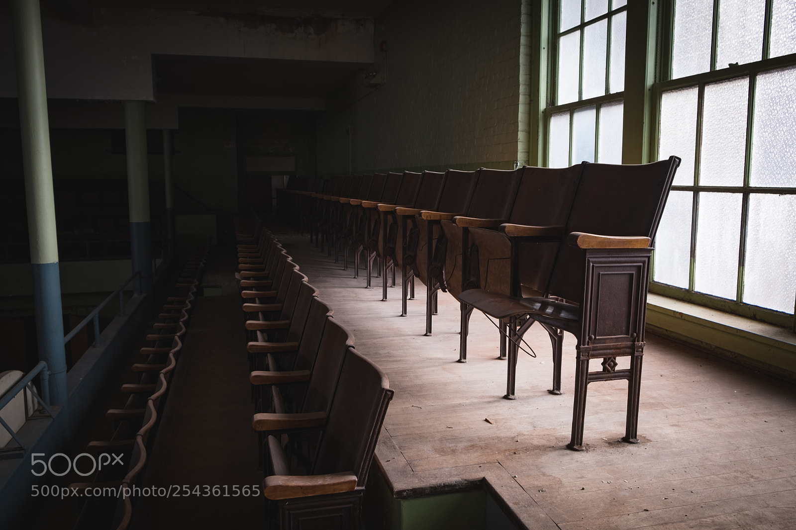 Fujifilm X-T1 sample photo. Bad seat photography