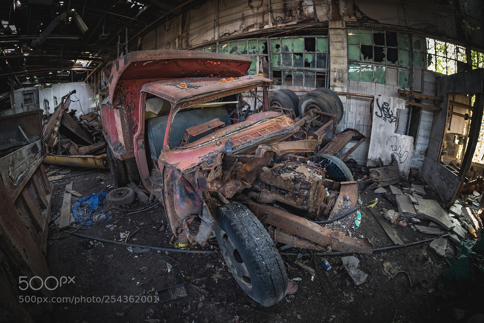 Fujifilm X-T1 sample photo. Tire first photography
