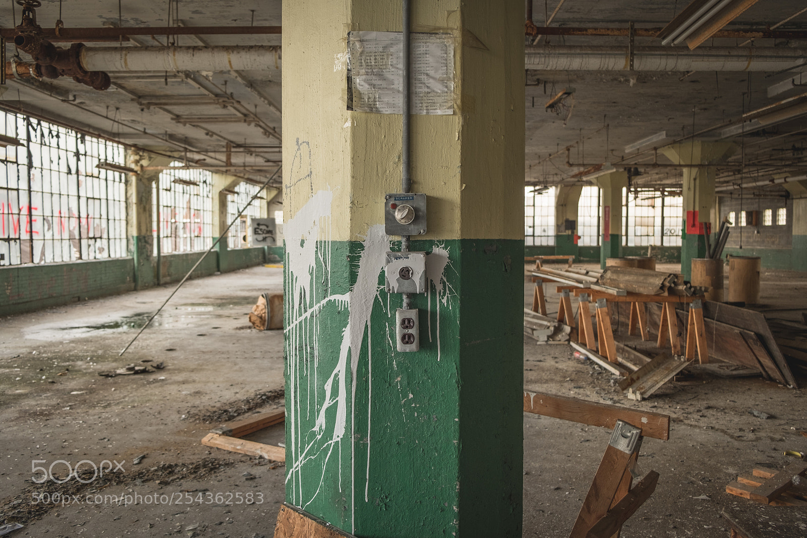 Fujifilm X-T1 sample photo. Push it photography