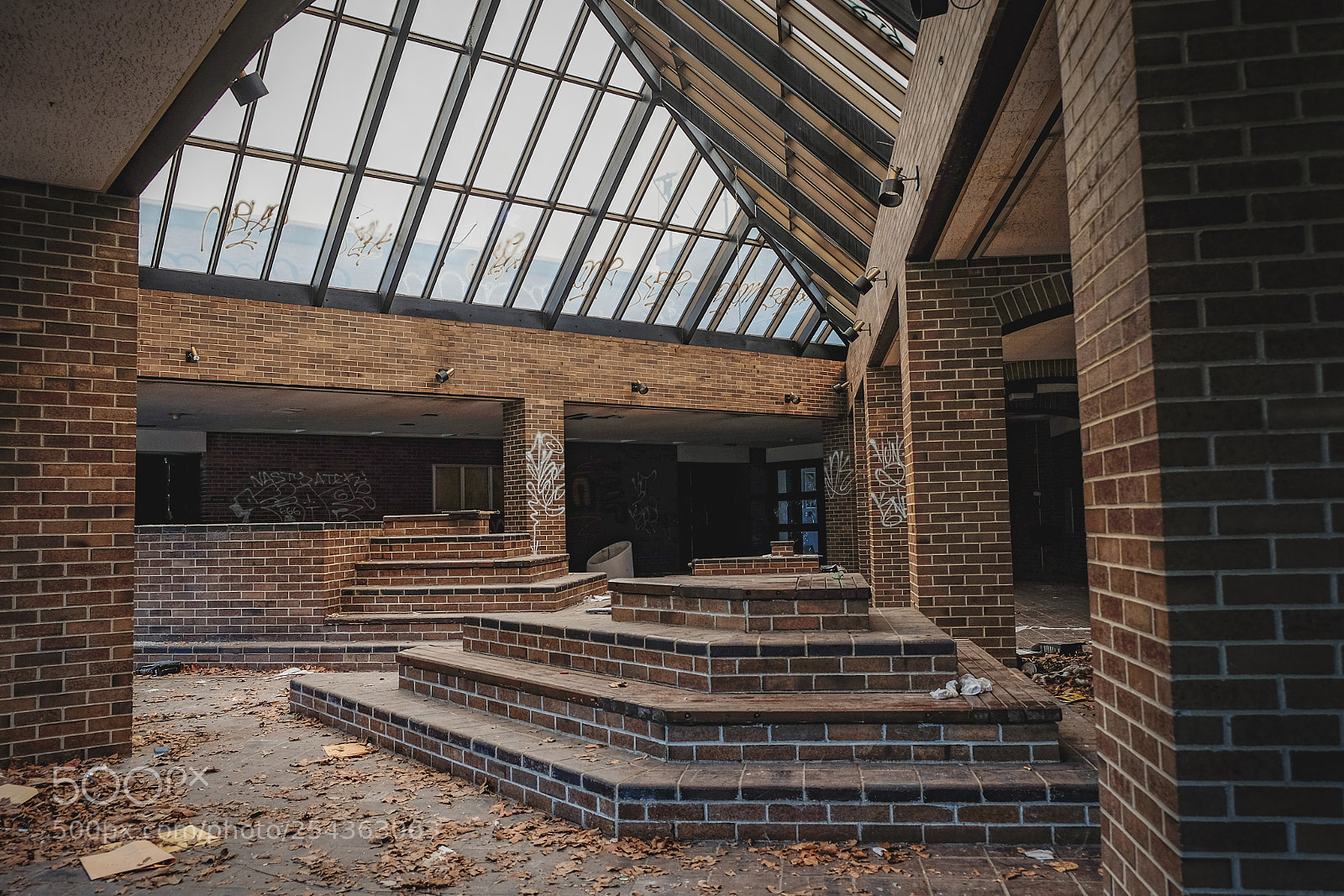 Fujifilm X-T1 sample photo. Atrium photography