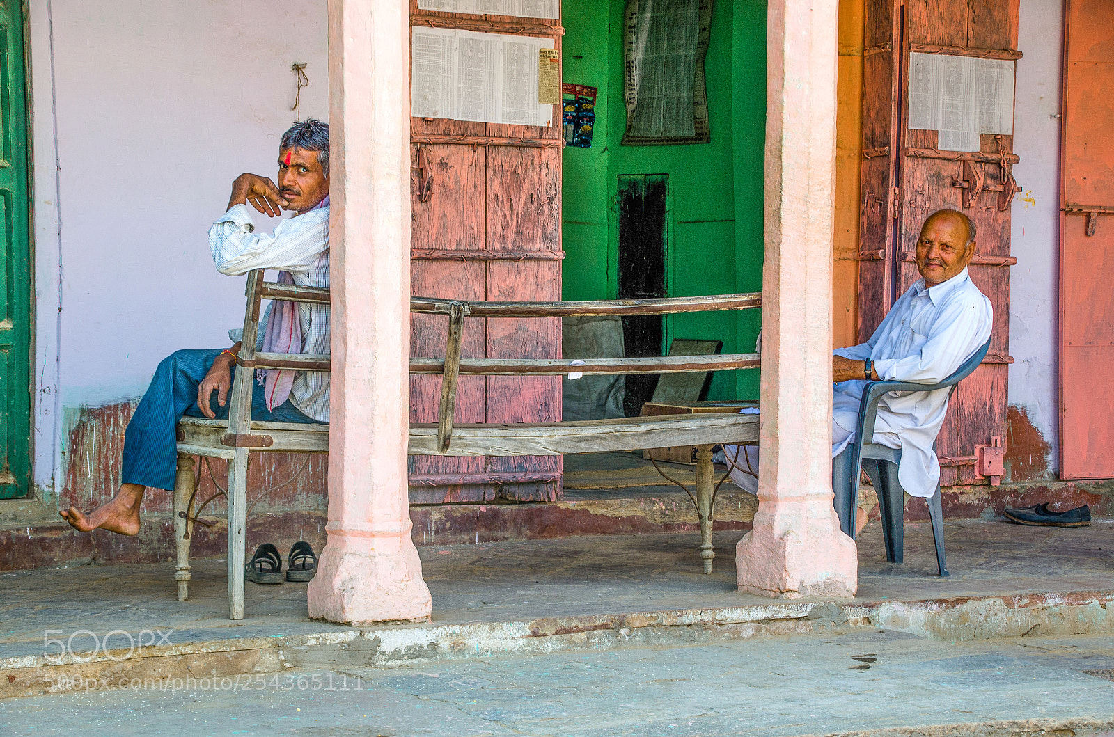 Nikon D7000 sample photo. Village hangout photography
