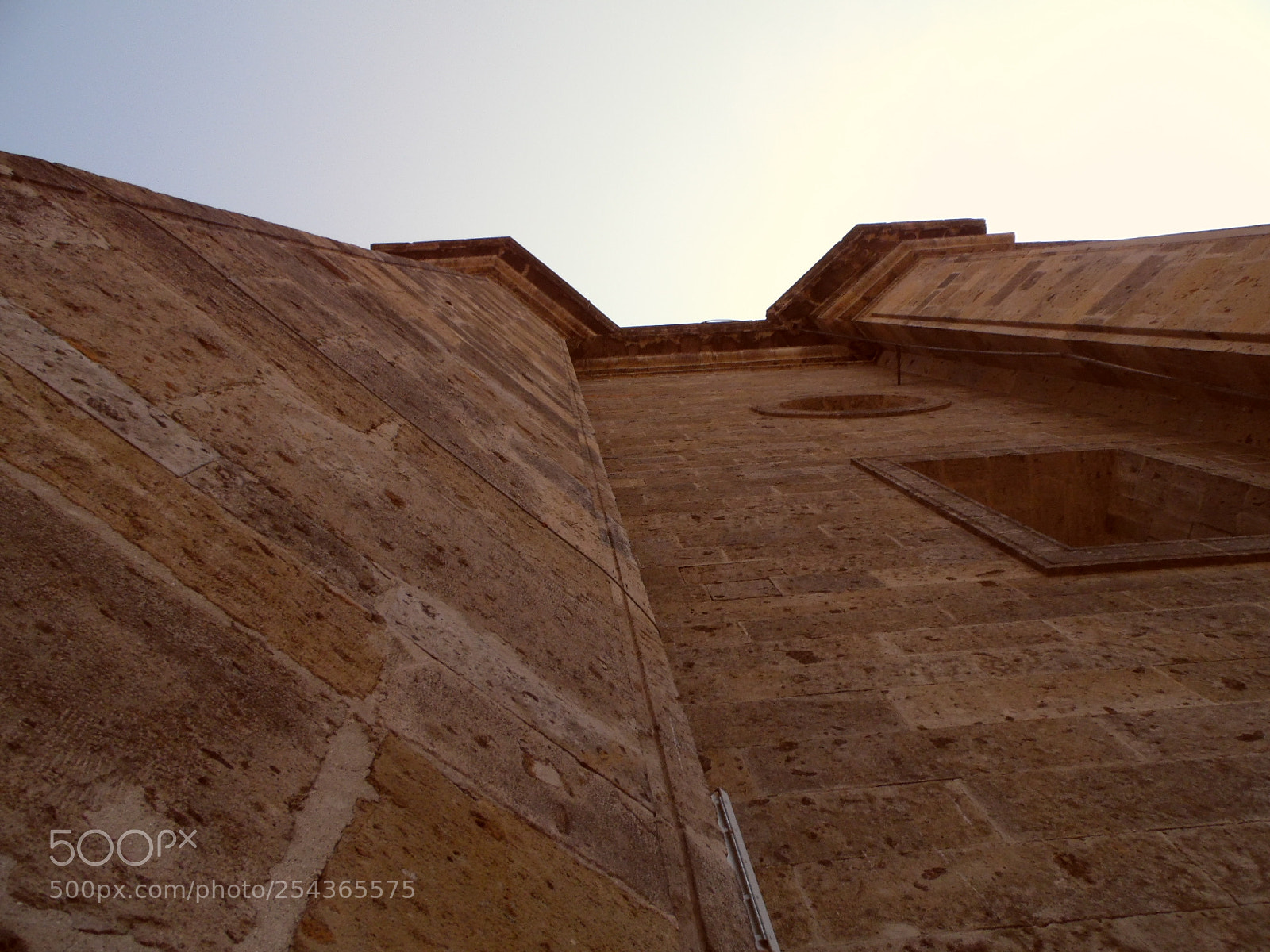 Samsung WB1100F/WB1101F/WB1102F sample photo. Old structure photography