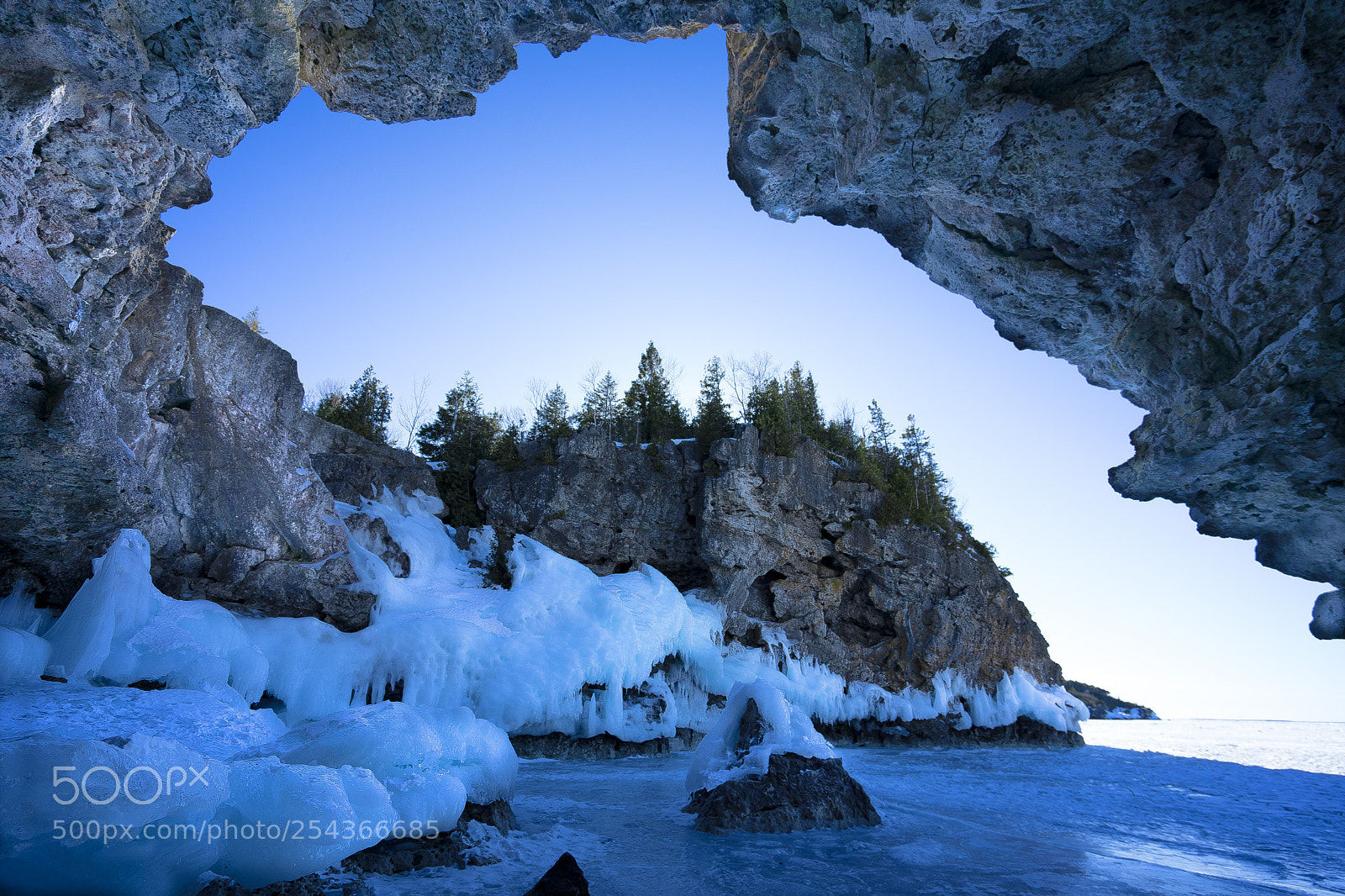 Sony a7 II sample photo. The grotto photography