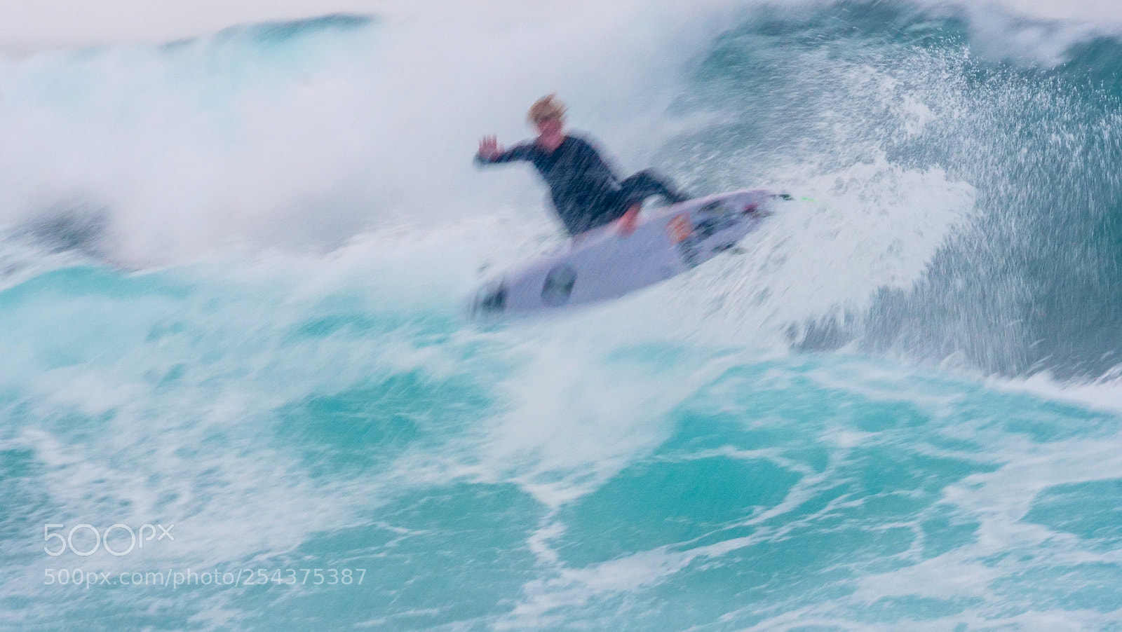 Panasonic Lumix DC-GH5 sample photo. Air blur photography